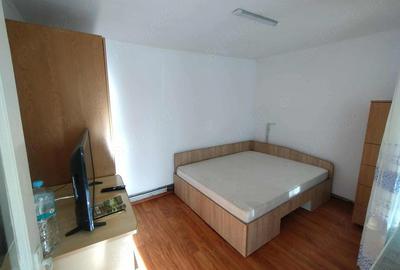 Apartament cu 2 camere decomandat în Central - 4