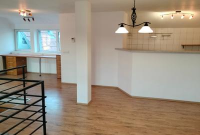 Apartament cu 4 camere semidecomandat, mobilat în Girocului - 3