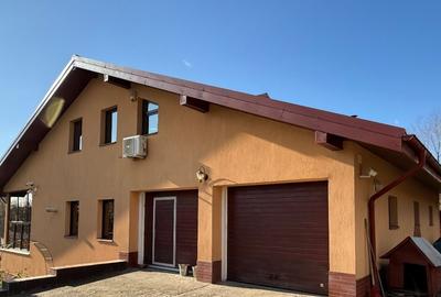 Casă individuală cu 4 camere cu Teren 8800 Mp în Gura Văii - 1