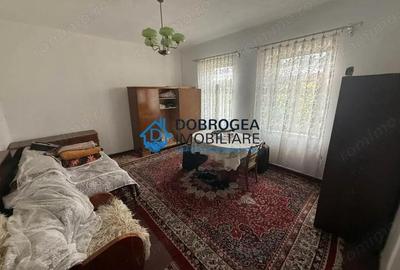 Zona centrala - Casa batraneasca, teren 690 mp - 1