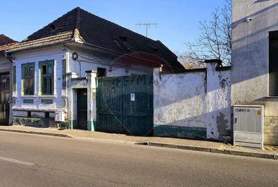 Casă cu 3 camere cu Canalizare în Central - 8