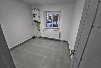 Spa?iu Comercial Modern 3 camere Primul Chiria? Dupa Renovare 49 mp - 9