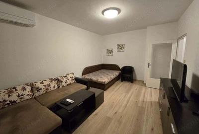 Oferim spre inchiriere garsoniera in zona Colina Universitatii - 1