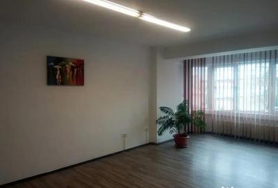 Spațiu comercial, de 120 mp, în Ultracentral - 3