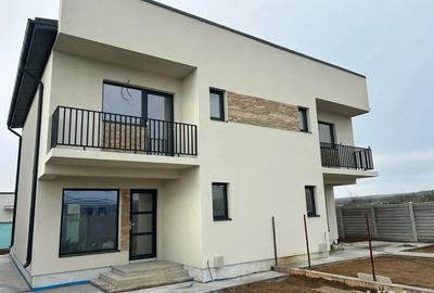 Casa parter , etaj , zona selgros strada macului - 5