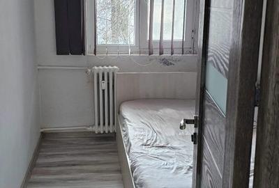 Apartament cu 2 camere decomandat în Podu Roș - 2