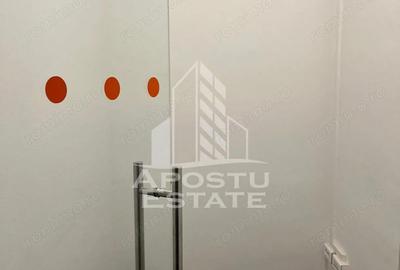 Spațiu comercial, de 100 mp, în Ultracentral - 3