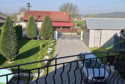 Casă cu 5 camere cu Teren 2600 Mp în Munteni - 2