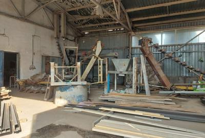 Spatiu industrial echipat cu utilaje productie mobila,confectii metalice,pavaje - 10