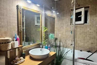 Apartament cu 3 camere decomandat în Lipovei - 9