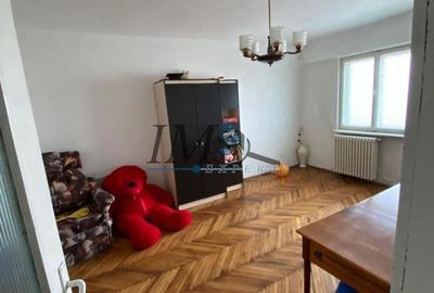 Apartament cu 4 camere decomandat în Cetate - 6