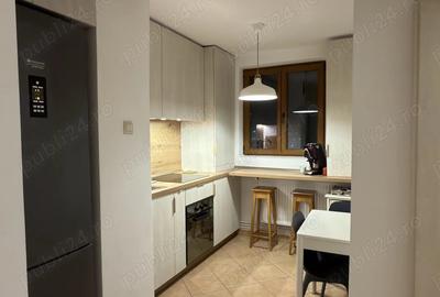 Inchiriez apartament central 2 camere - 1