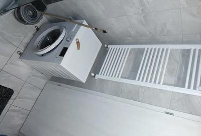 Garsonieră decomandată în Apărătorii Patriei