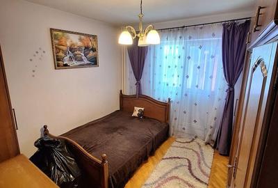 Apartament cu 3 camere decomandat în Calea București - 4