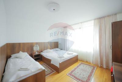 Hotel/Pensiune, de 438 mp, în Nufărul - 25