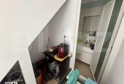 Spațiu comercial, de 70 mp, în Central - 8