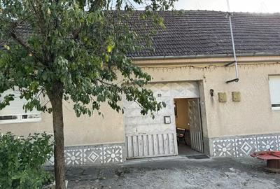 Casă cu 5 camere în Moniom - 1