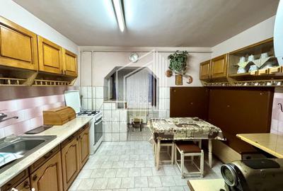 Apartament cu 2 camere decomandat în Micro 17 - 16