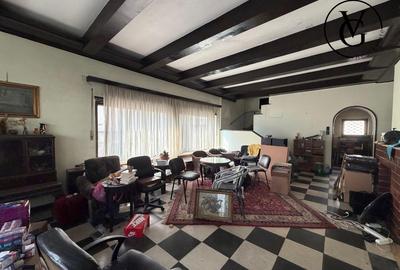 Casă individuală cu 13 camere cu Canalizare în Capitale - 2