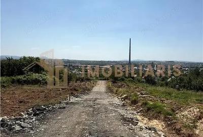 Parcele 10-15 ari teren intravilan, zona Grivitei - 5