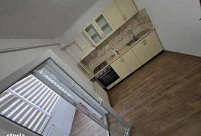 Apartament cu 3 camere decomandat în Eremia - 9