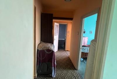 Apartament cu 3 camere decomandat în Gorjului