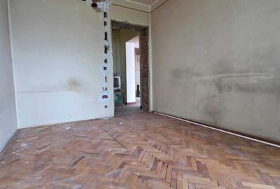 Apartament cu 3 camere decomandat în George Enescu - 7