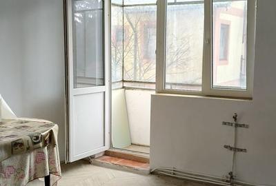 Apartament cu 2 camere semidecomandat în Cezar Petrescu - 4