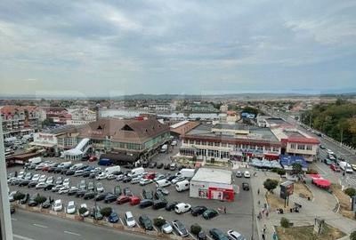 Apartament cu 3 camere decomandat în Ultracentral