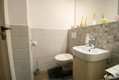 Burebista 3 camere,doua bai,mobilat si utilat ,81 mp+parcare inclusa 0%Comision - 19