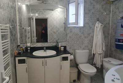 OFERTA EXCEPTIONALA - CASA  DE VANZARE -ZONA EXCLUSIVISTA - 18