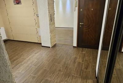 Apartament cu 2 camere decomandat în Peneș Curcanul - 3