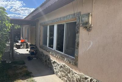 Sacele, Jud Constanta. Oportunitate! Casa la sol, 4 camere si dependinte,livada! - 2