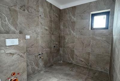 Casă cu 4 camere cu Teren 452 Mp în Central - 7