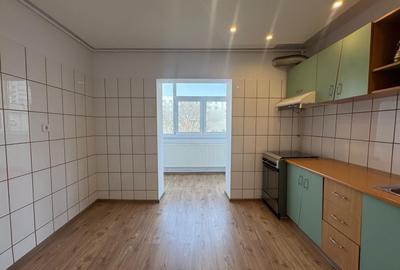 Apartament cu 3 camere decomandat în Crângași - 18