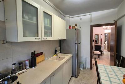 Apartament cu 3 camere, mobilat în Rahova - 16
