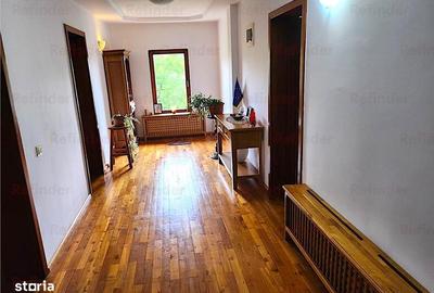 Casă cu 7 camere cu Teren 1000 Mp în Dumbrava - 10