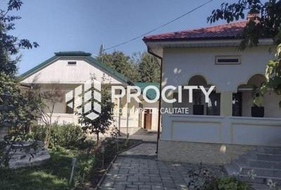 Casă cu 5 camere cu Teren 2830 Mp în Moțca - 1