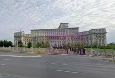 Apartament cu 3 camere nedecomandat în Unirii