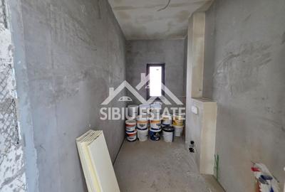 Casă individuală cu 4 camere cu Canalizare în Exterior Vest - 10