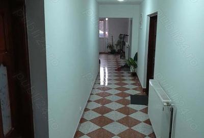 Casă cu 6 camere în Central - 6