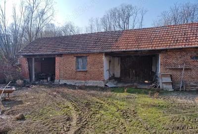 Casă cu 3 camere în Dezești - 2