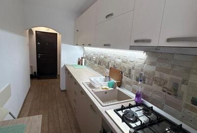 Garsonieră decomandată în Central - 1
