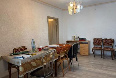 Apartament cu 3 camere decomandat, mobilat în Apărătorii Patriei - 2