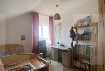 Casă cu 4 camere cu Teren 400 Mp în Central