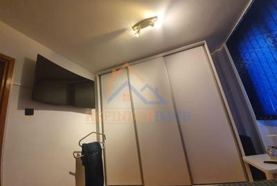 Apartament cu 3 camere de vanzare, zona Trapezului - 5