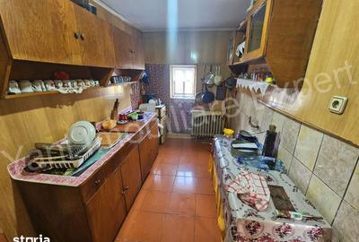 Casă cu 3 camere cu Teren 1378 Mp în Corbeni - 15