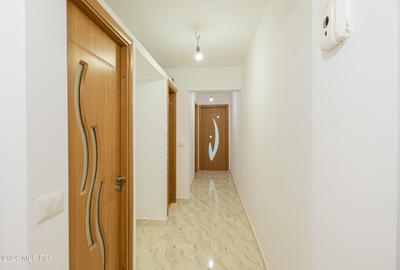 Apartament cu 3 camere semidecomandat în Tomis III - 4