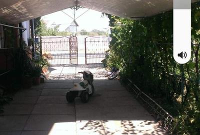 Casă cu 4 camere în Central - 2