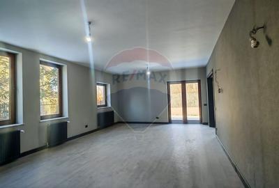 Casă cu 5 camere cu Teren 599 Mp în Corbeanca - 3